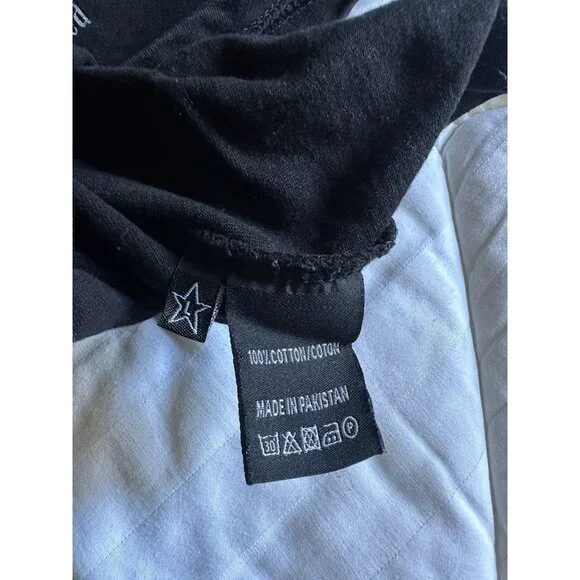 Bad Bunny Cisco Tee - Picture 4 of 5